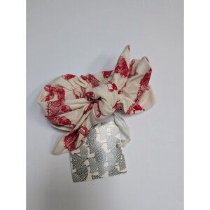 Kate Quinn Bamboo Red Parrots Bow Medium